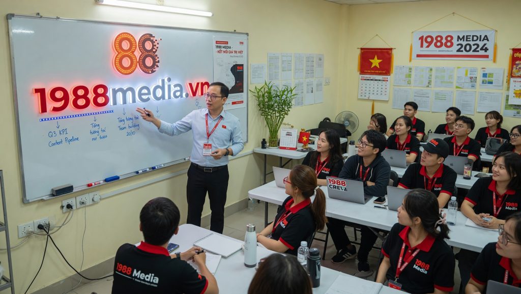 Công Cụ AI Cho Doanh Nghiệp SME 2026: Tự Động Hóa Để Cạnh Tranh