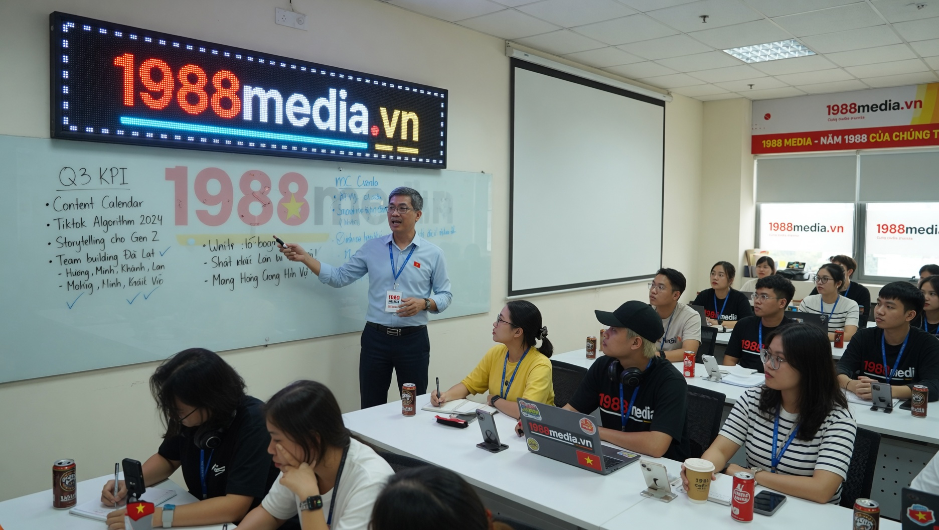 1988 Media - AI Tools Doanh Nghiệp SME 2026: 3 Lộ Trình Tự Động Hóa Thực Chiến