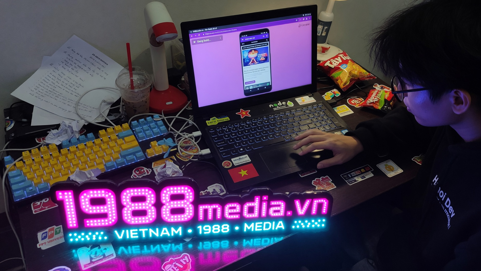 1988 Media - Bạn vẫn đang tốn hàng giờ làm báo cáo marketing thủ công?